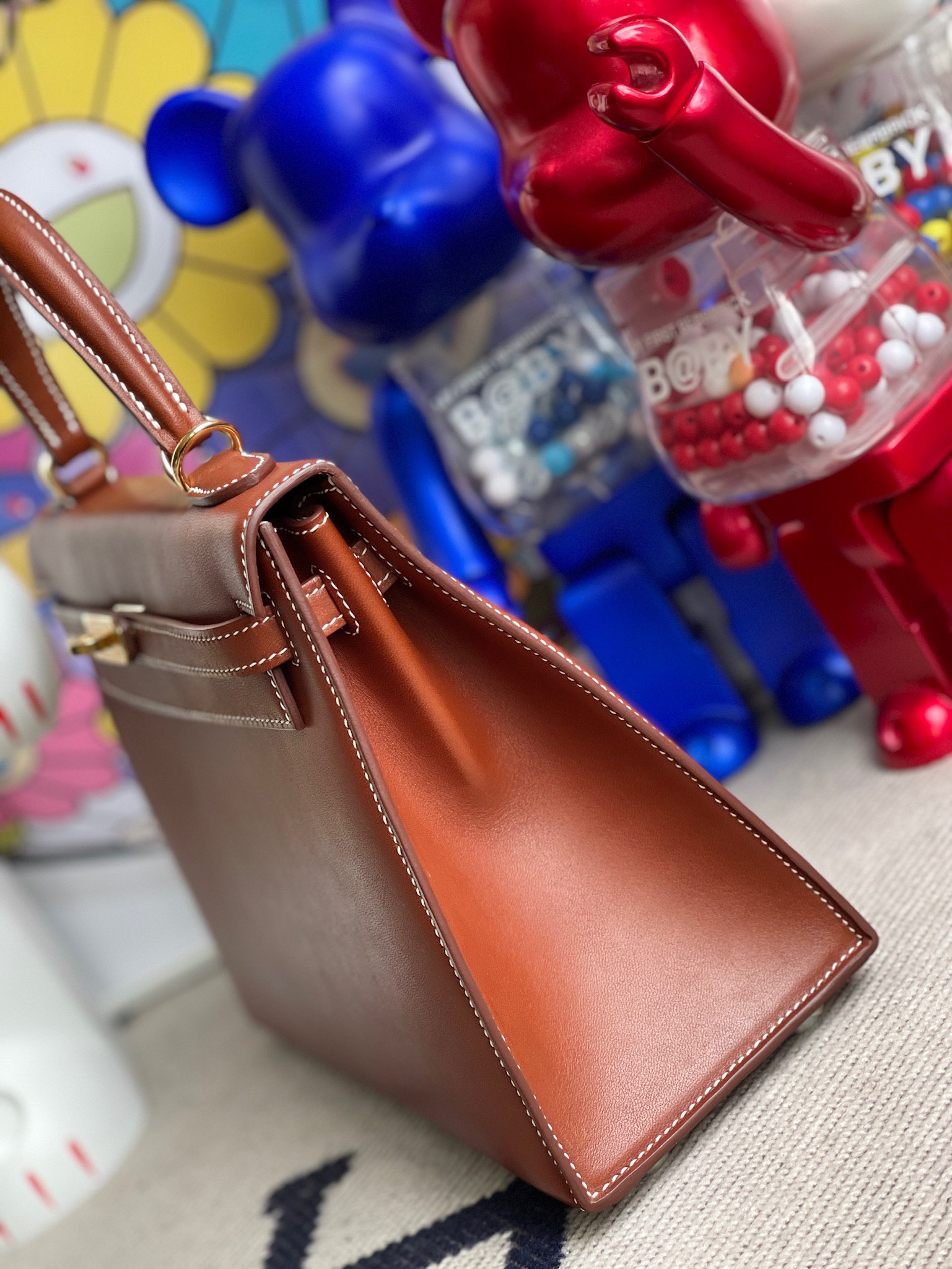 Hermès(爱马仕)Kelly 凯莉包 马鞍皮 金棕色 金扣 25cm 顶级手缝-拉尔森鳄鱼皮具定制 - 爱马仕包包官网 Hermès(爱马仕)Kelly 凯莉包 马鞍皮 金棕色 金扣 25cm 顶级手缝