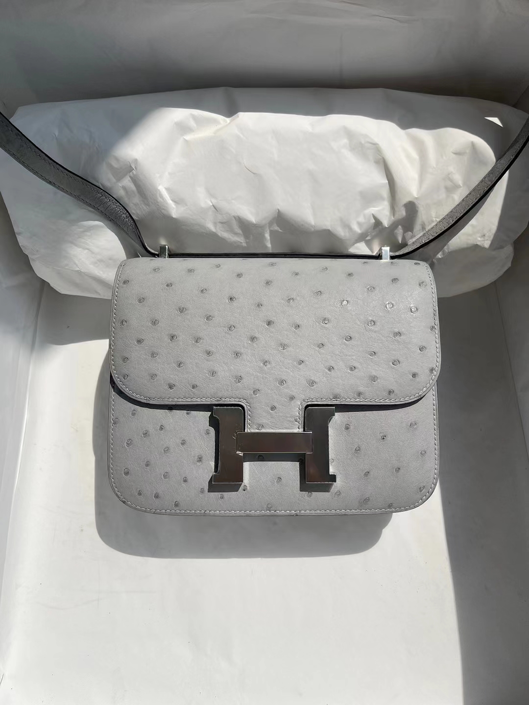 Hermès（爱马仕）Constance 空姐包 Ostrich 鸵鸟皮 8U 冰川蓝 顶级工艺 全手工缝制 银扣 19cm