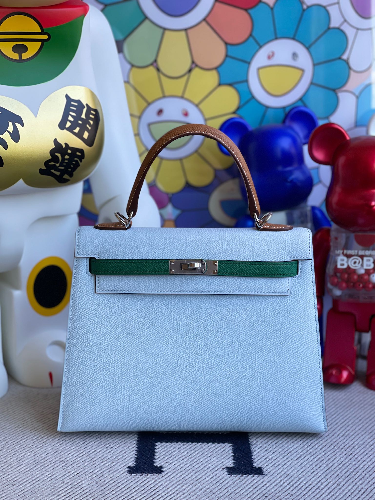 Hermès（爱马仕）Kelly 凯莉包 Epsom 原厂掌纹皮 雾蓝色 拼 丝绒绿 拼 金棕 银扣 25cm 马蹄印 顶级手缝