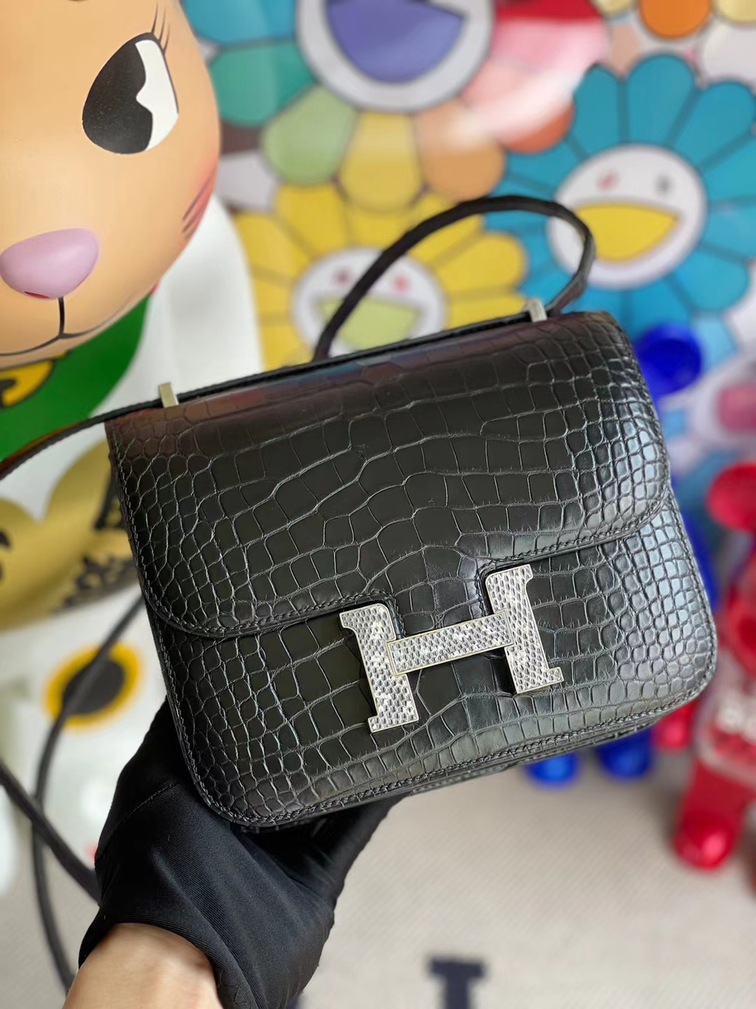 Hermès（爱马仕）Constance 空姐包 经典黑 雾面美洲鳄 自然色 蜥蜴扣 19cm