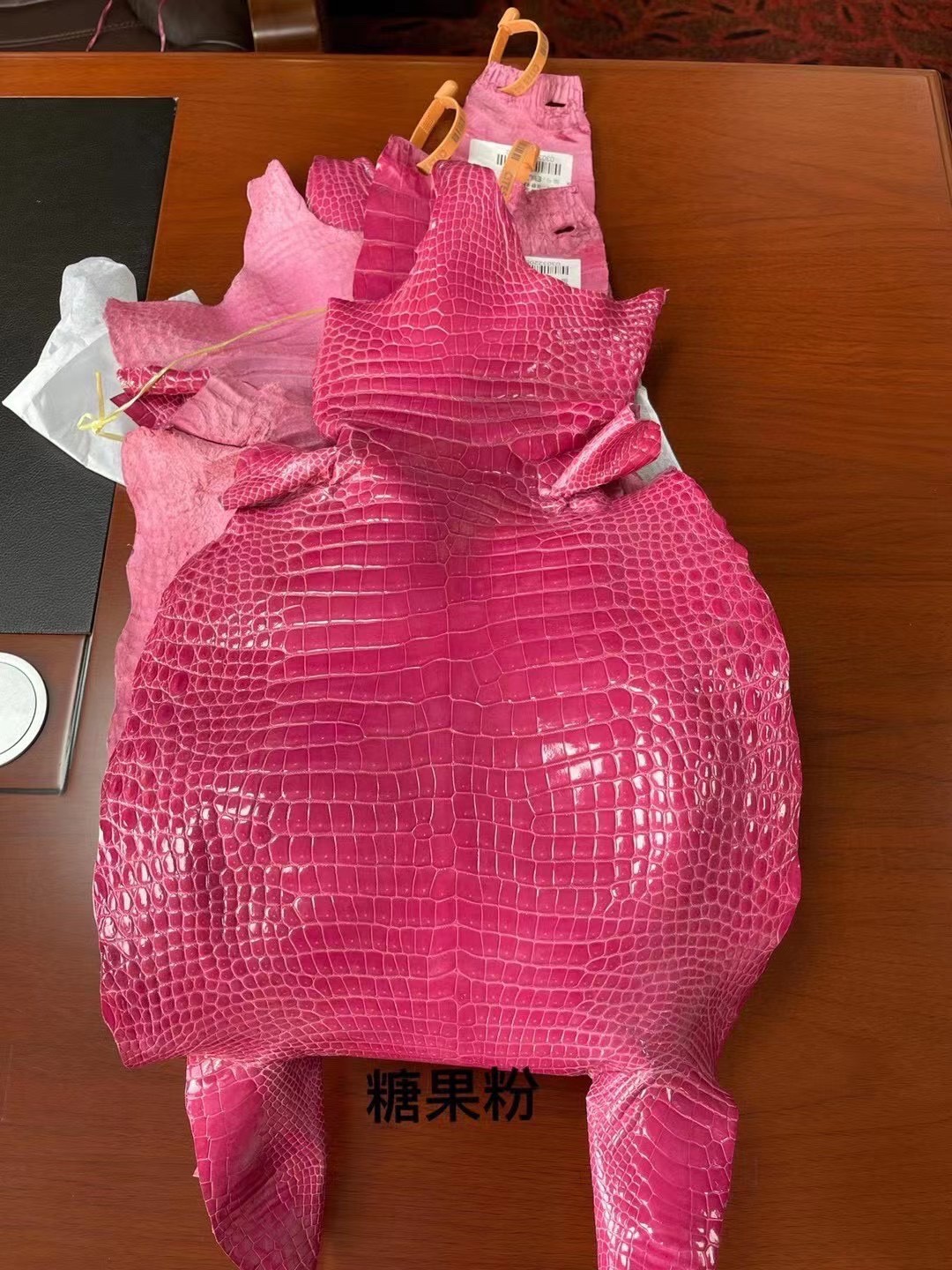 Hermès（爱马仕）新货 澳洲湾鳄皮 糖果粉 可定制