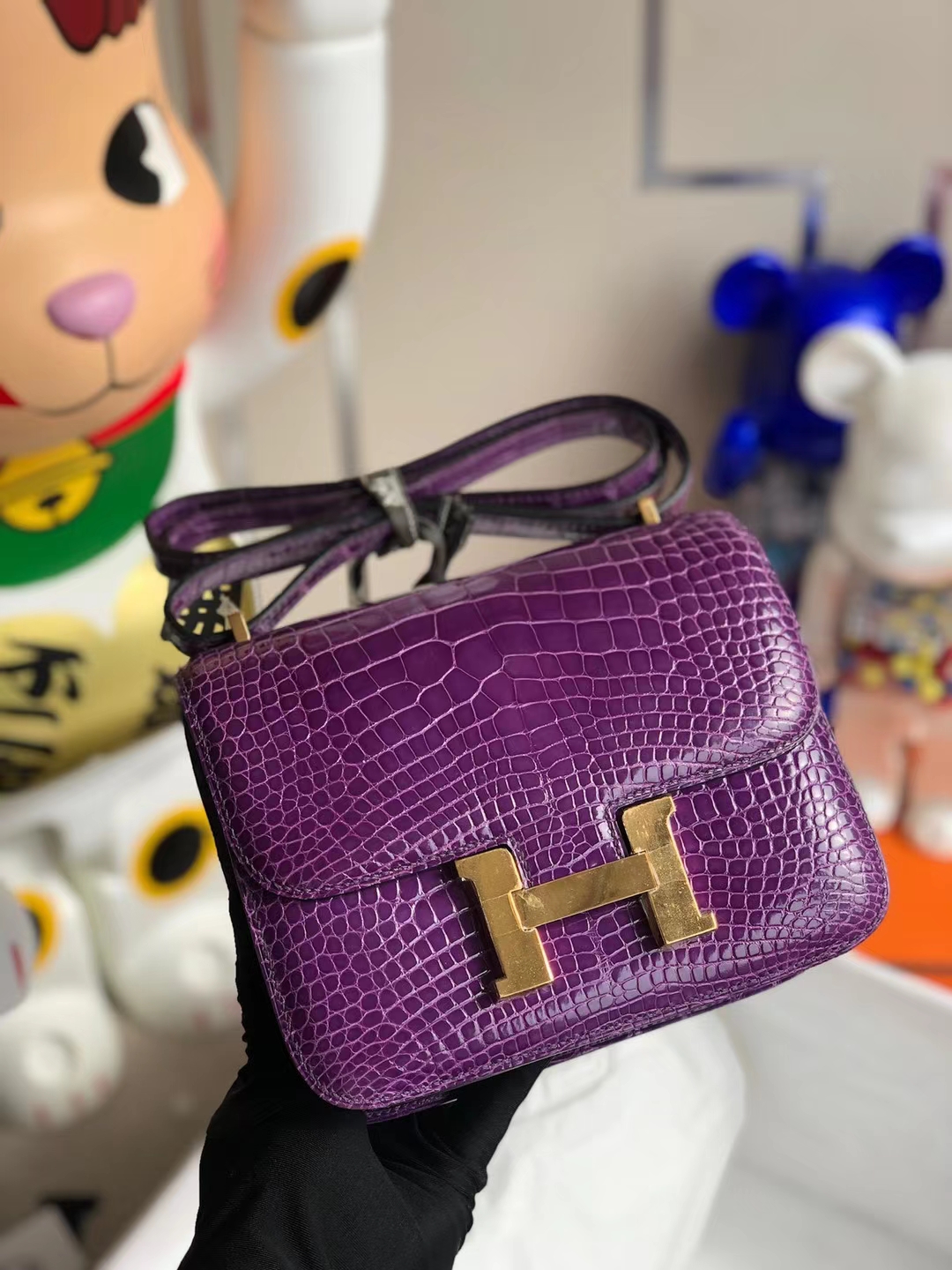 Hermès（爱马仕）Constance 空姐包 亮面美洲鳄鱼 5L 极度紫 Shiny Alligator Crocodile 全手工缝制 金扣 19cm