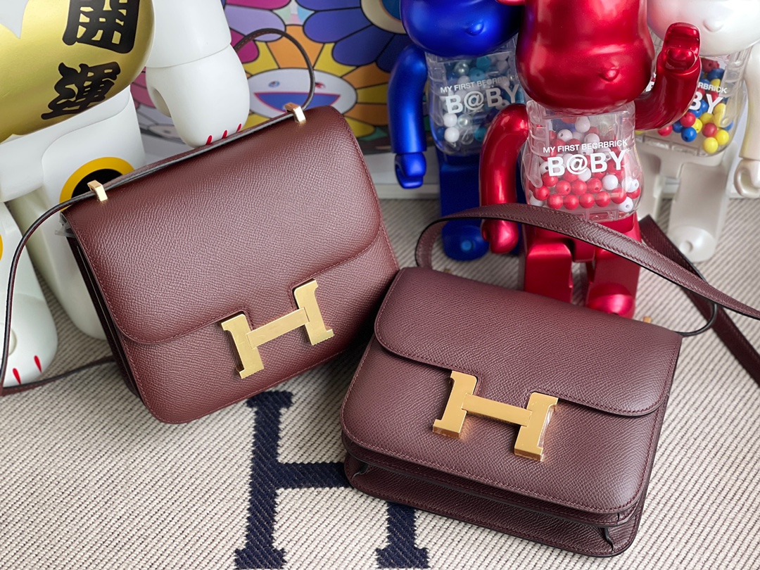 Hermès（爱马仕）Constance 康斯坦斯 Epsom 原厂掌纹皮 波尔多酒红 vs 马鞍红 金扣 18cm 顶级手缝 现货