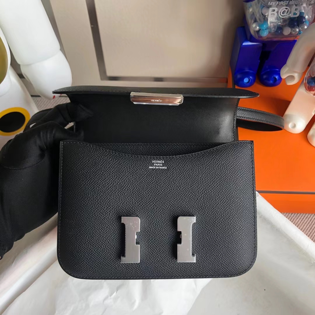 Hermès（爱马仕）Constance 空姐包 Epsom ck89 黑色 银扣 19cm