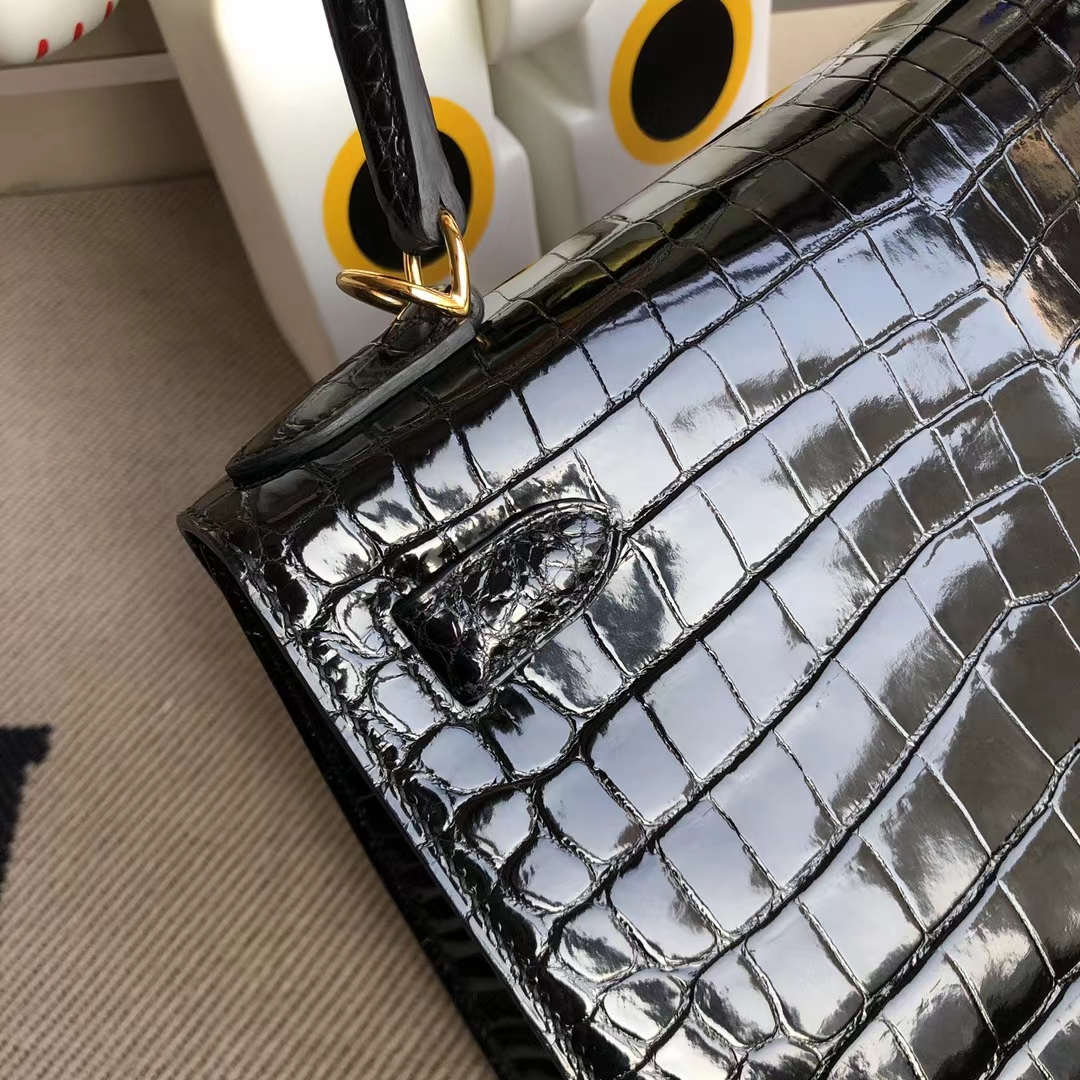 Hermès（爱马仕）Kelly 凯莉包 亮面倒v澳洲湾鳄 Ck89 黑色 shiny porosus crocodile 金扣 28cm