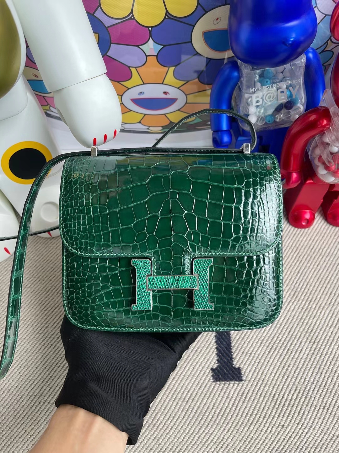 Hermès（爱马仕）Constance 空姐包 亮面美洲鳄鱼 Ck67 祖母绿 蜥蜴扣 Shiny Alligator Crocodile 19cm