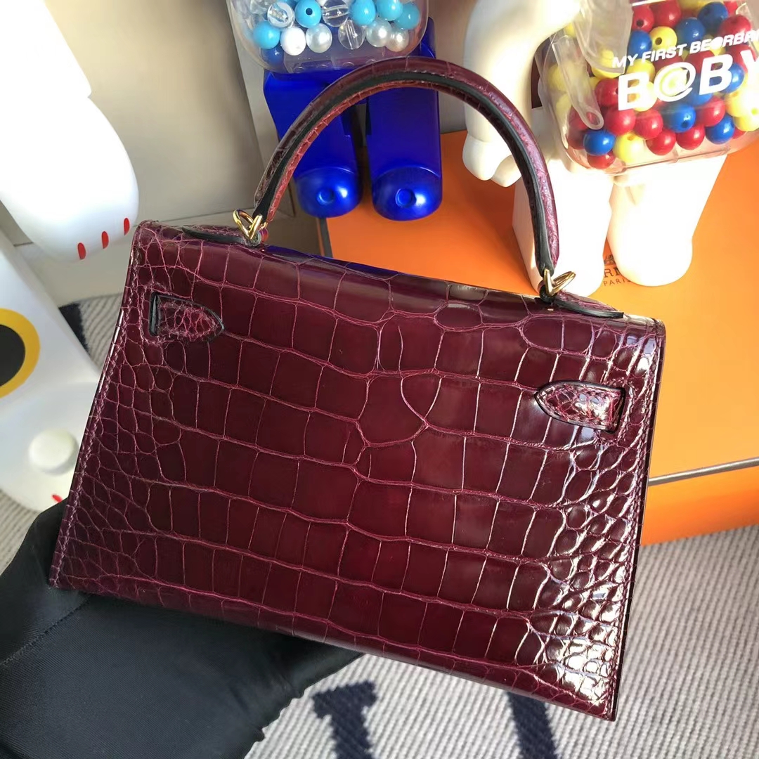 Hermès（爱马仕）Kelly Mini Ⅱ 迷你凯莉 亮面美洲鳄 Ck57 波尔多酒红 金扣 19cm