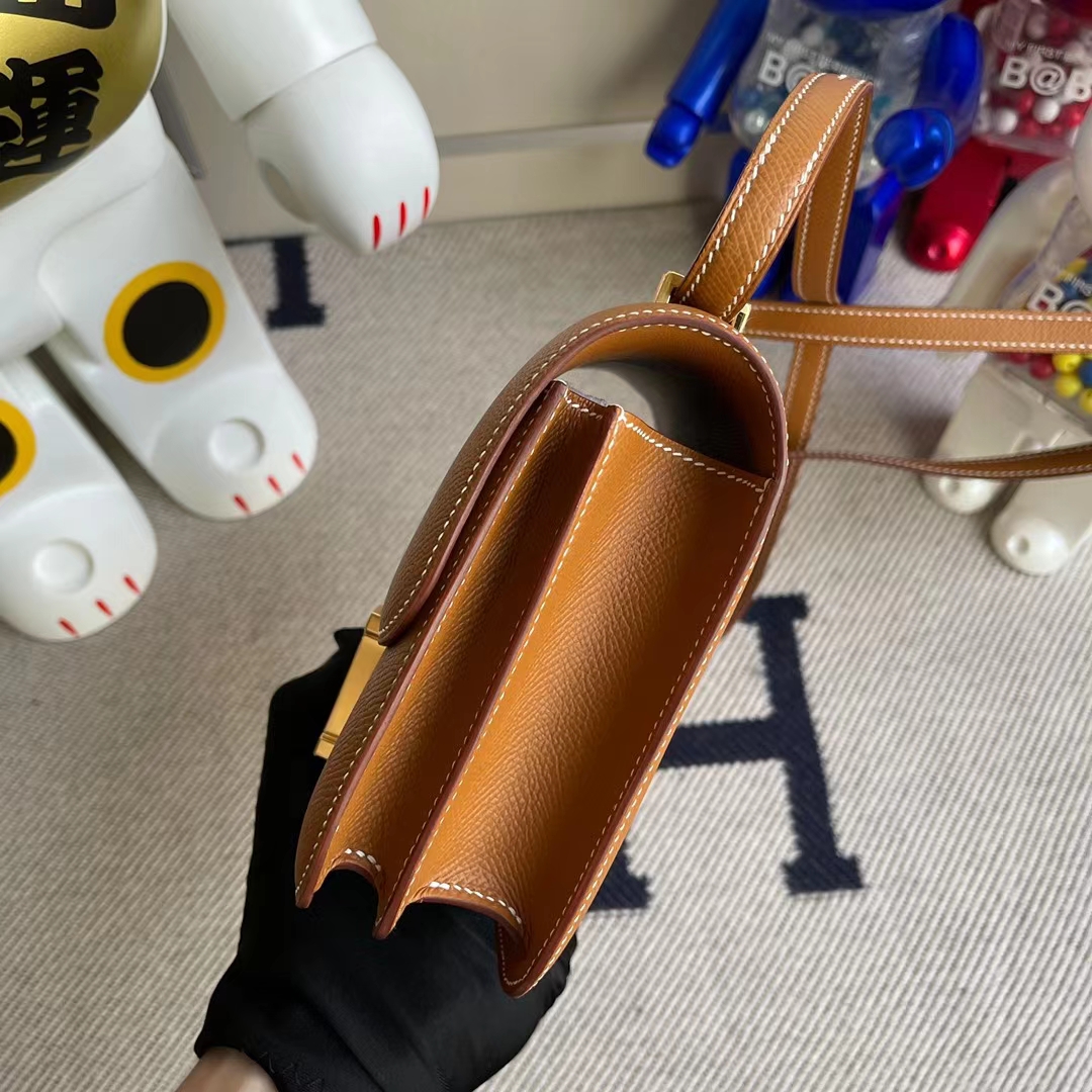 Hermès(爱马仕)Constance 空姐包 Epsom ck37 金棕色 金扣 19cm-拉尔森鳄鱼皮具定制 - 爱马仕包包官网 Hermès(爱马仕)Constance 空姐包 Epsom ck37 金棕色 金扣 19cm