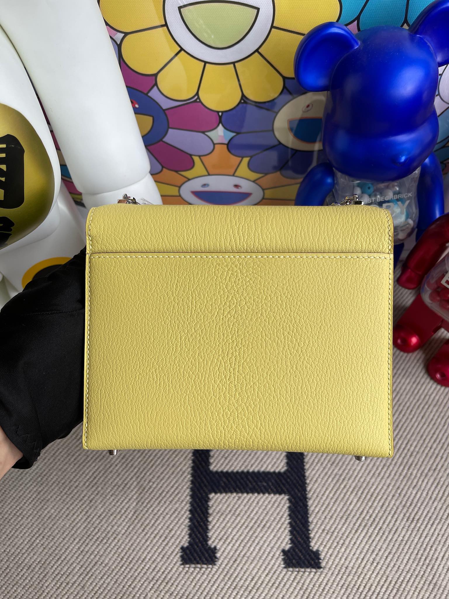 Hermès（爱马仕）Verrou 机枪包 chevre 山羊皮 1Z 小鸡黄 银扣 17cm 顶级手缝