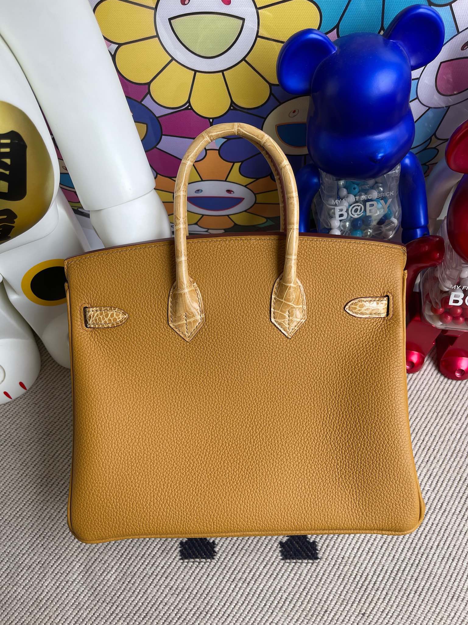 Hermès（爱马仕）Touch 系列 Birkin 铂金包 芝麻色拼杏色 亮面鳄鱼 金扣 25cm 顶级手缝