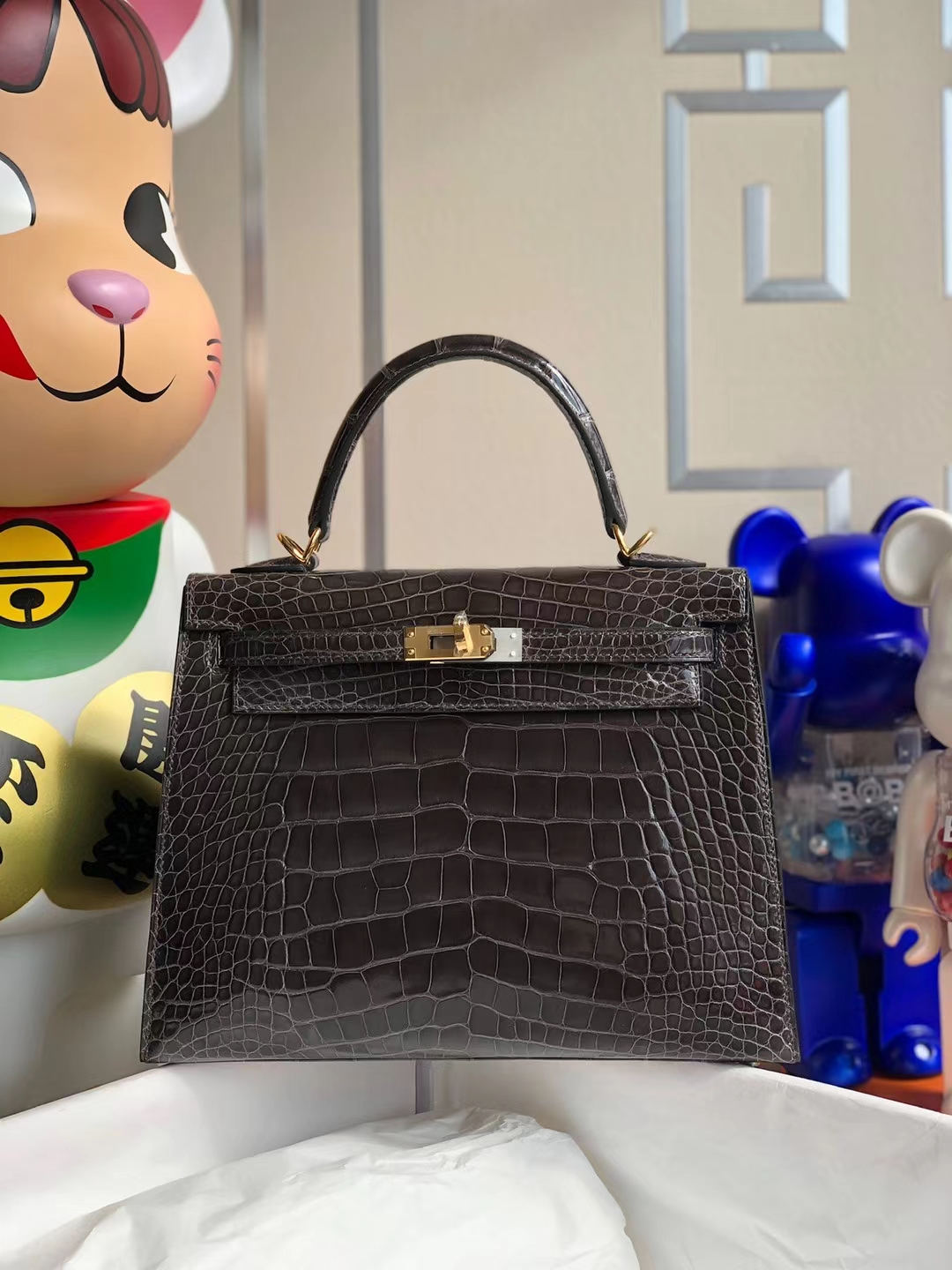 Hermès（爱马仕）Kelly 凯莉包 亮面尼罗鳄 ck88 石墨灰 金扣 25cm