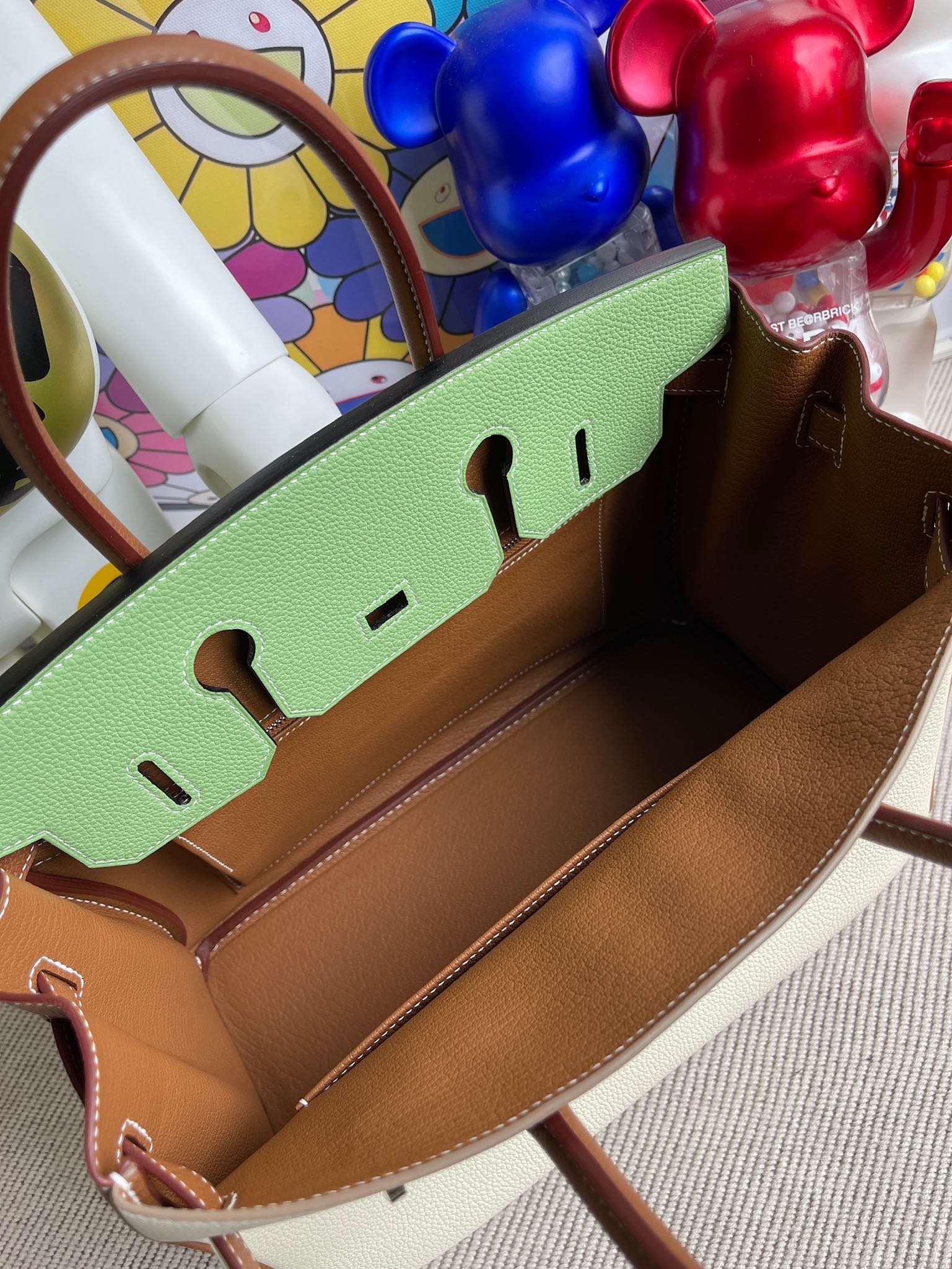 Hermès(爱马仕)Birkin 铂金包 原厂小牛皮Togo 奶昔白 拼 牛油果绿 拼 金棕 银扣 30cm 马蹄印 顶级手缝-拉尔森鳄鱼皮具定制 - 爱马仕包包官网 Hermès(爱马仕)Birkin 铂金包 原厂小牛皮Togo 奶昔白 拼 牛油果绿 拼 金棕 银扣 30cm 马蹄印 顶级手缝