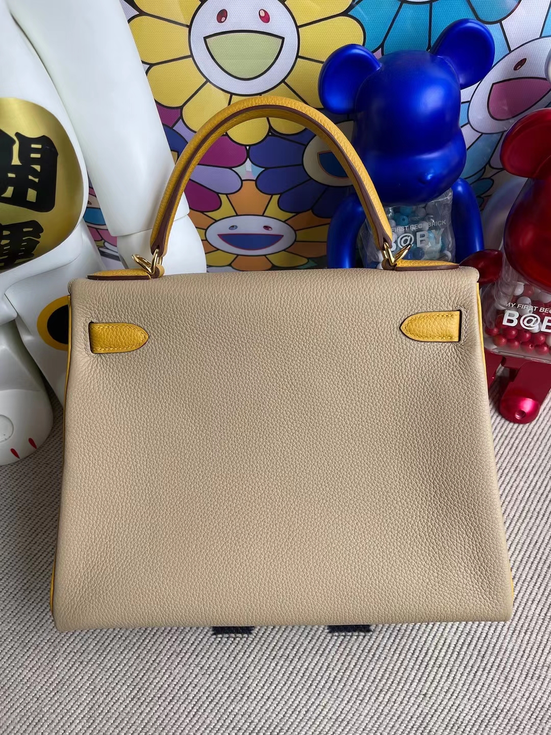 Hermès（爱马仕）Kelly 凯莉包 Togo 顶级小牛皮 Ck81 斑鸠灰 拼 9D 琥珀黄 金扣 28cm