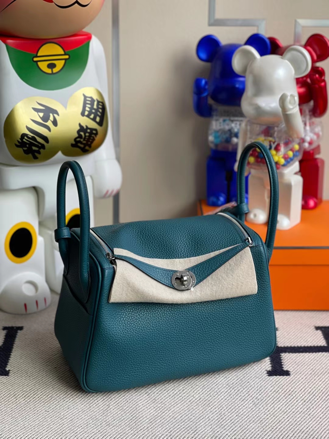 Hermès（爱马仕）Lindy 琳迪包 Clemence W0 博斯普鲁斯绿 顶级工艺 全手工缝制 银扣 26cm