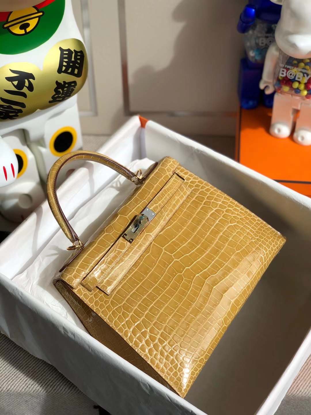 Hermès（爱马仕）Kelly 凯莉包 亮面倒v澳洲湾鳄 Ck14 杏色 shiny porosus crocodile 金扣 28cm