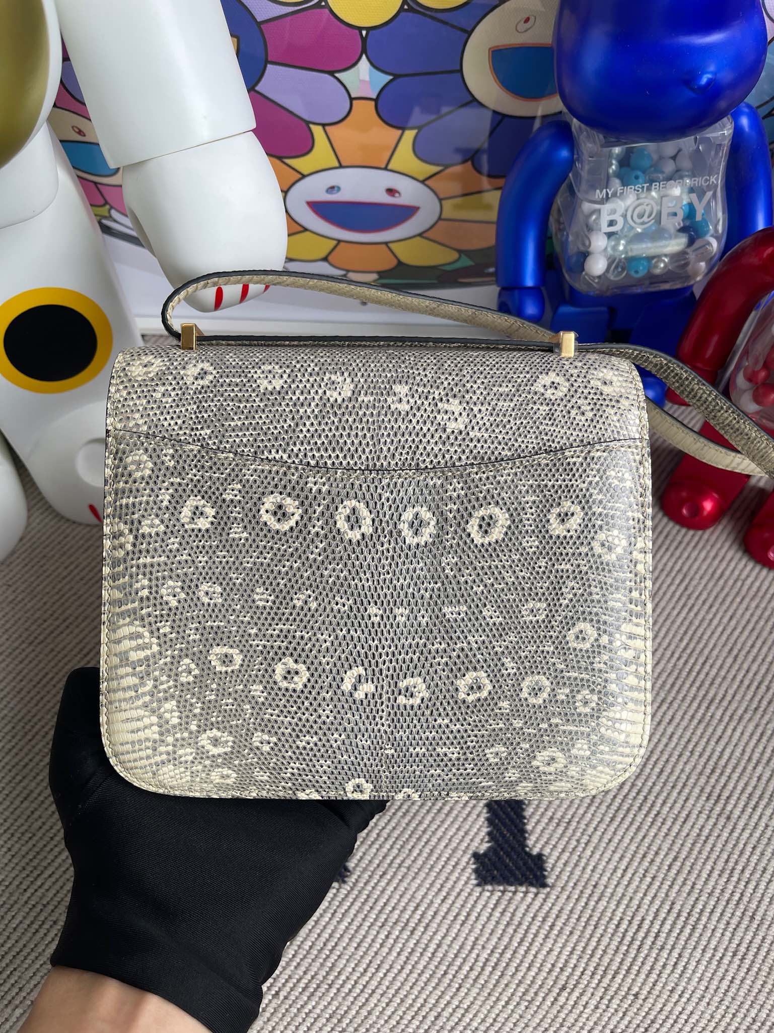 Hermès（爱马仕）Constance 空姐包 Lizard 进口亮面蜥蜴 原色 小喜马拉雅色 金扣 18cm 定制
