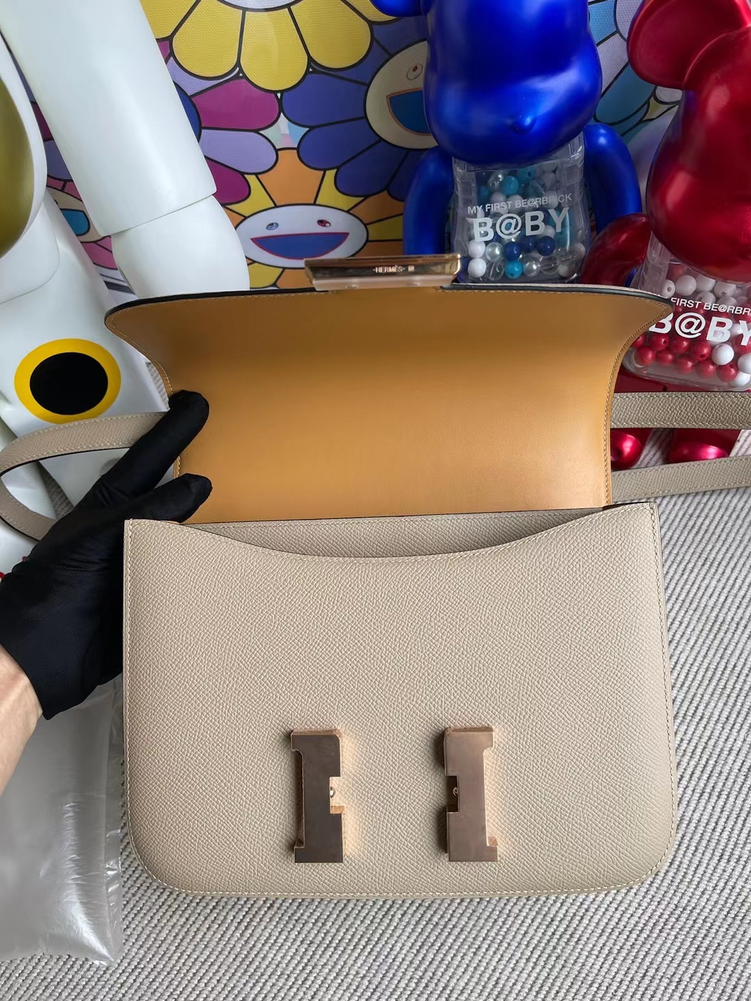 Hermès（爱马仕）Constance 空姐包 Epsom S2 风衣灰 内拼 杏色 玫瑰金扣 24cm
