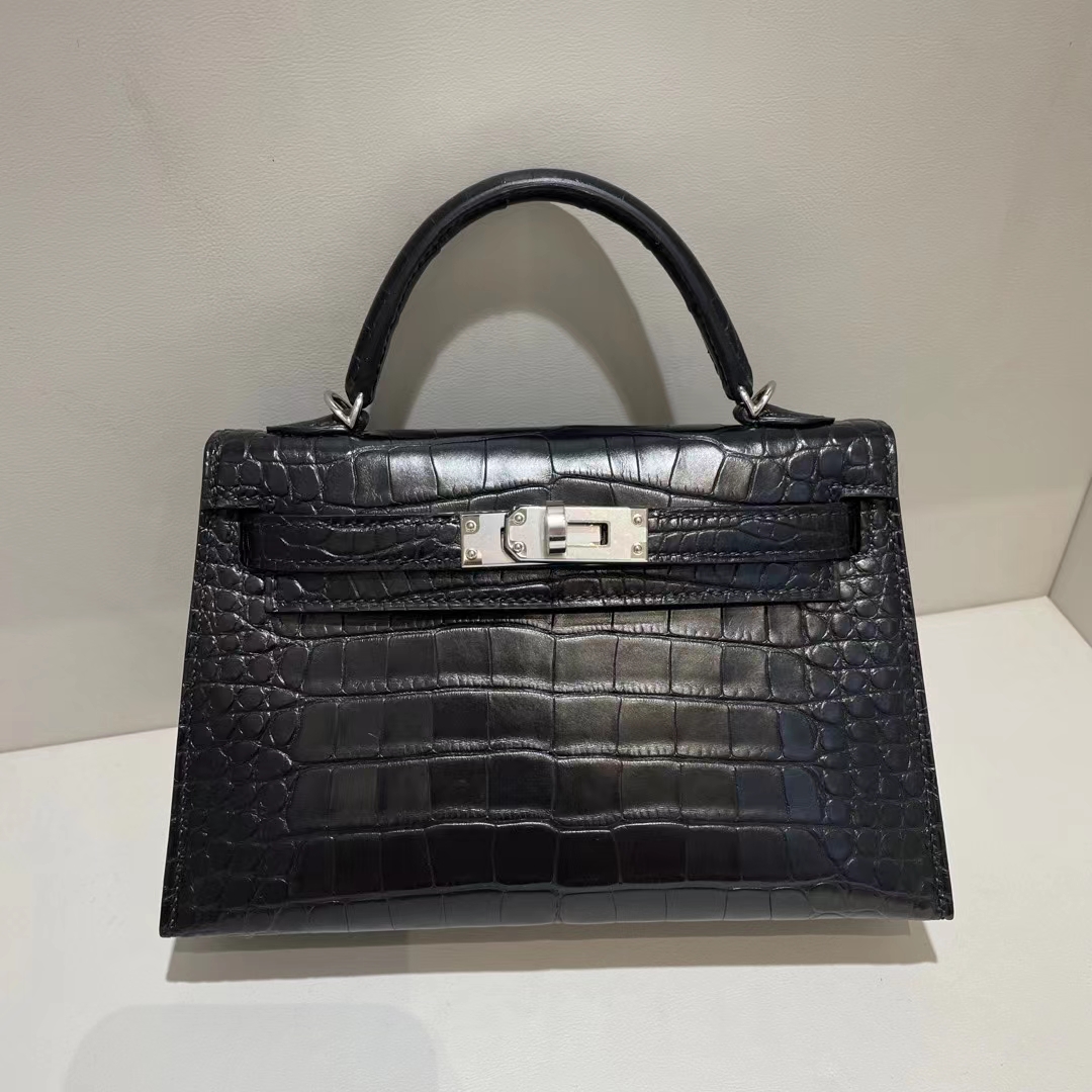 Hermès（爱马仕）Kelly Mini Ⅱ 迷你凯莉 雾面美洲鳄 Ck89 黑色 银扣 19cm