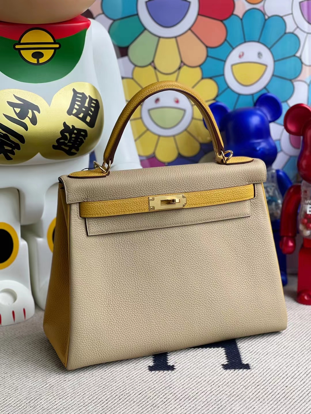 Hermès（爱马仕）Kelly 凯莉包 Togo 顶级小牛皮 Ck81 斑鸠灰 拼 9D 琥珀黄 金扣 28cm