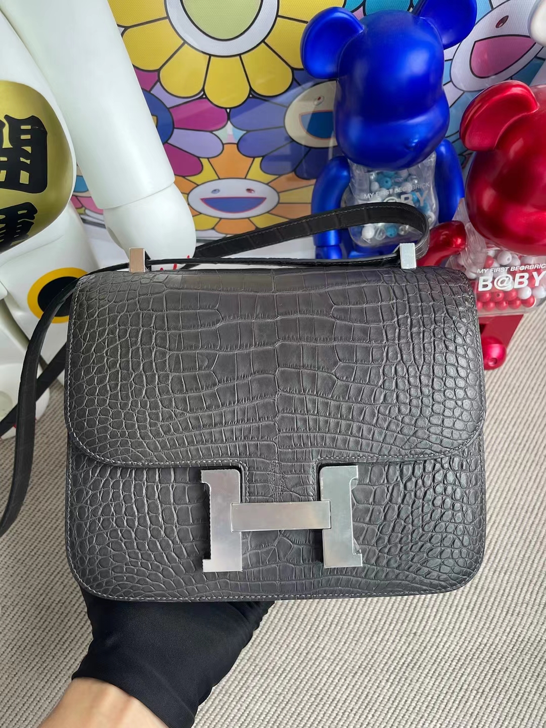 Hermès（爱马仕）Constance 康斯坦斯 雾面美洲鳄鱼 Matte Alligator Crocodile Ck88 石墨灰 银扣 24cm