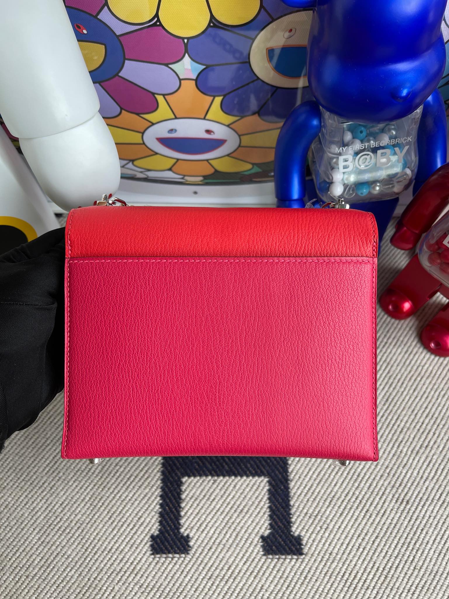 Hermès（爱马仕）Verrou 机枪包 chevre 山羊皮 心红色 拼 极致粉 银扣 17cm 顶级手缝