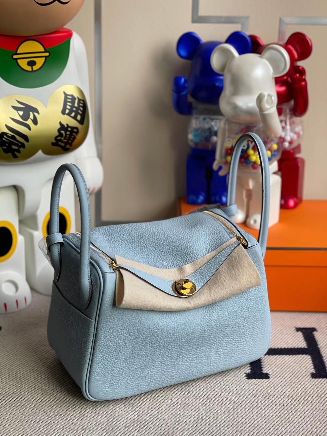 Hermès（爱马仕）Lindy 琳迪包 Clemence 婴儿蓝 顶级工艺 全手工缝制 金扣 26cm