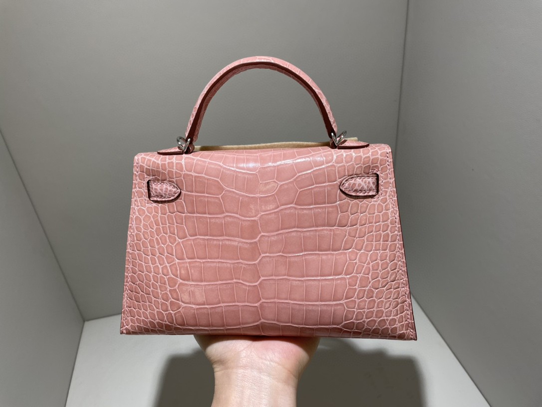 Hermès（爱马仕）Mini kelly ll Alligator shiny 亮面鳄鱼 1Q 奶昔粉 银扣 顶级手缝 现货