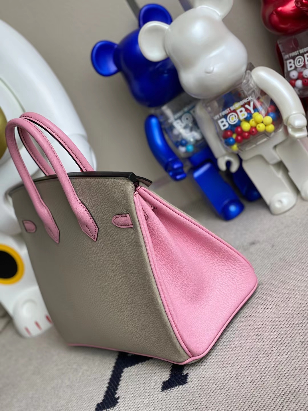 Hermès（爱马仕）Birkin 铂金包 Chevre 进口山羊皮 Ck81 斑鸠灰 拼 5P 樱花粉 金扣 25cm