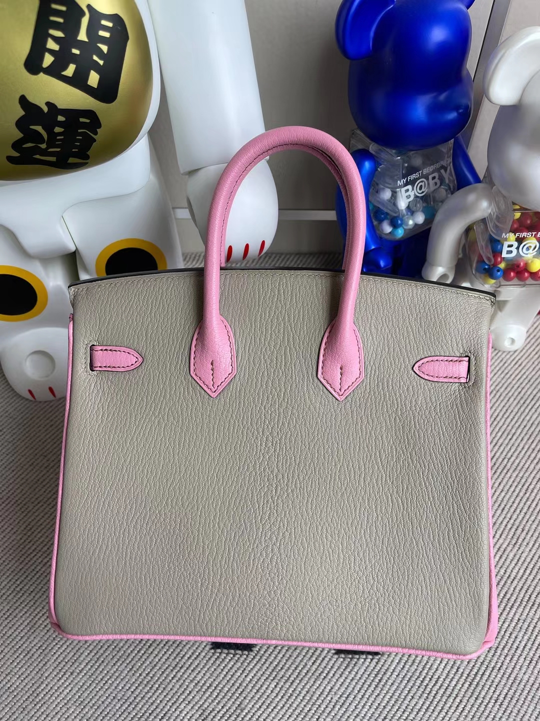 Hermès（爱马仕）Birkin 铂金包 Chevre 进口山羊皮 Ck81 斑鸠灰 拼 5P 樱花粉 金扣 25cm