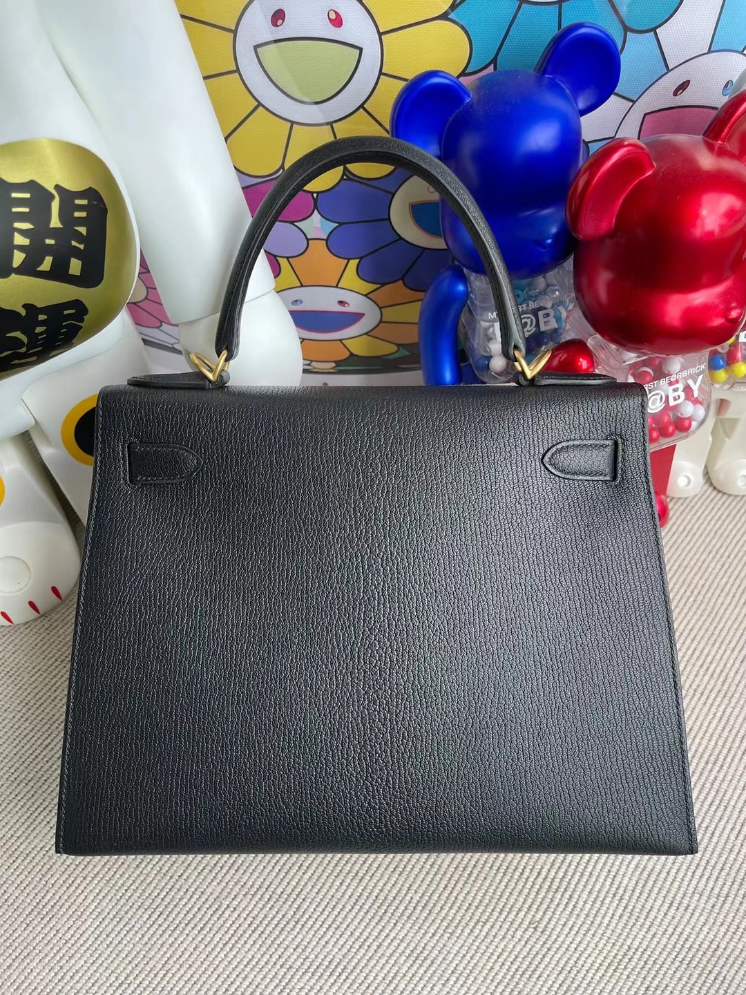 Hermès（爱马仕）Kelly 凯莉包 Chevre 进口山羊皮 Ck89 黑色 内拼 i6 极致粉 磨砂金扣 28cm