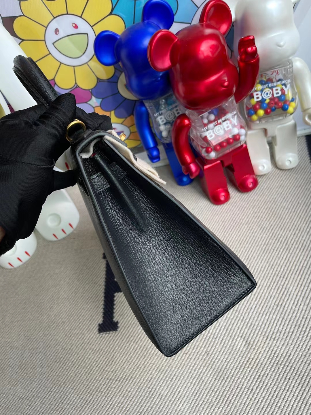 Hermès（爱马仕）Kelly 凯莉包 Chevre Ck89 黑色 内拼 i6 极致粉 拉丝金扣 25cm