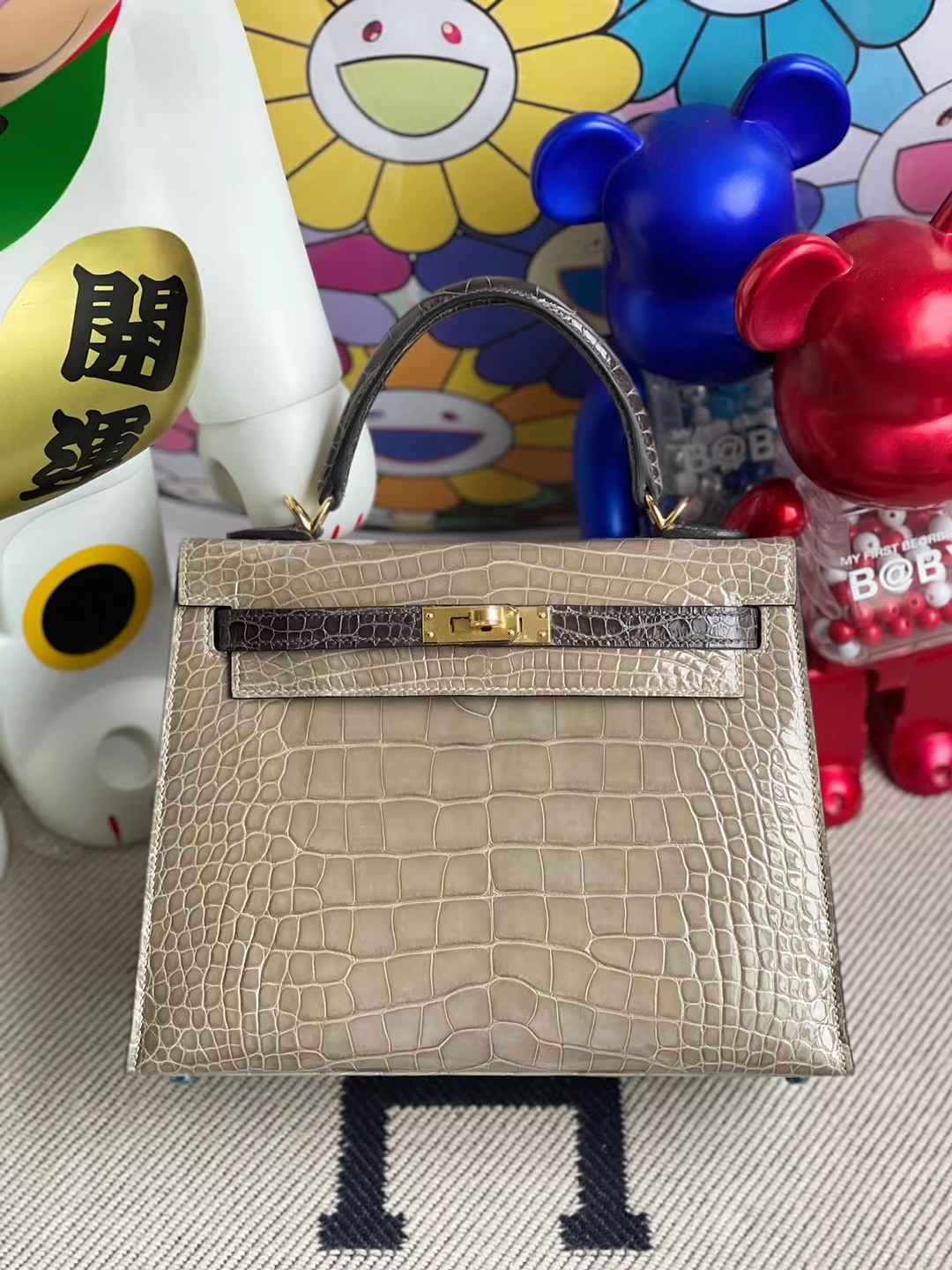 Hermès（爱马仕）Kelly 凯莉包 亮面美洲鳄 Ck81 斑鸠灰 拼 Ck88 石墨灰 金扣 马蹄印 shiny alligator 25cm