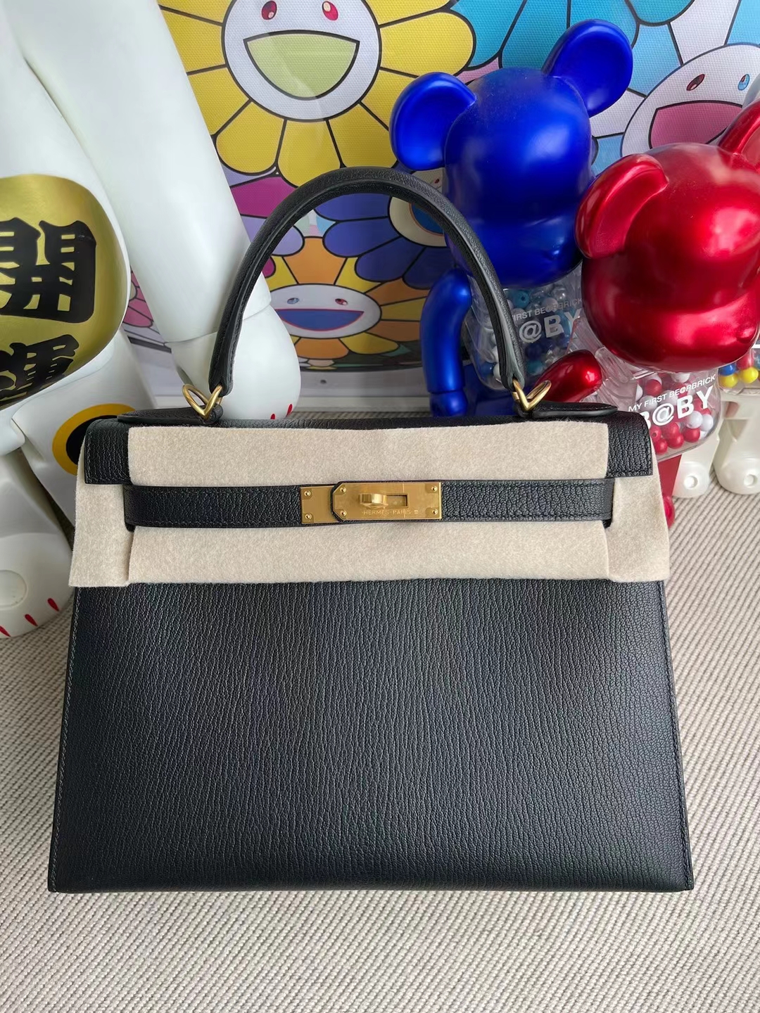 Hermès（爱马仕）Kelly 凯莉包 Chevre 进口山羊皮 Ck89 黑色 内拼 i6 极致粉 磨砂金扣 28cm