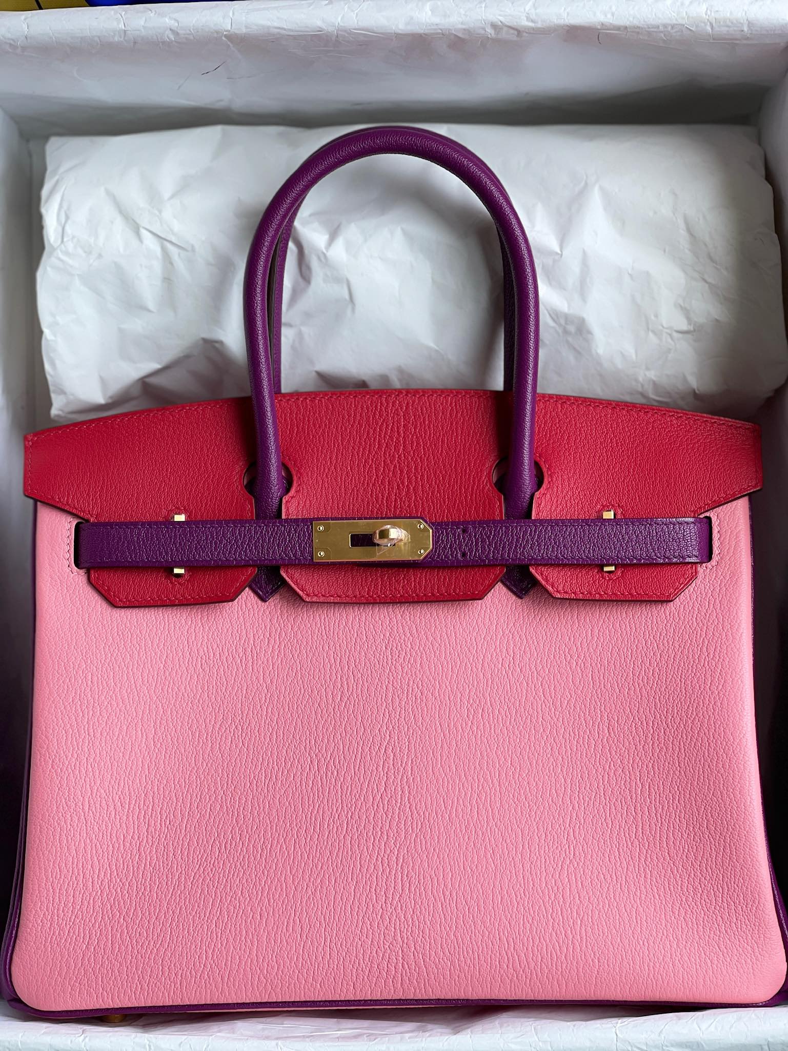 Hermès（爱马仕）Birkin 铂金包 Chevre 山羊皮 奶昔粉 拼 国旗红 拼 海葵紫 磨砂金扣 30cm 顶级手缝