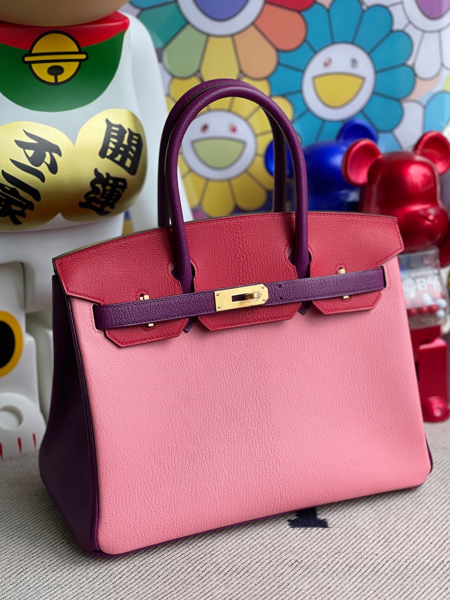 Hermès（爱马仕）Birkin 铂金包 Chevre 山羊皮 奶昔粉 拼 国旗红 拼 海葵紫 磨砂金扣 30cm 顶级手缝