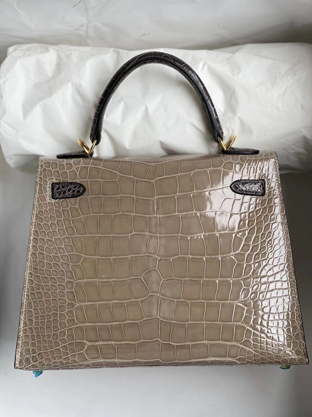 Hermès（爱马仕）Kelly 凯莉包 亮面美洲鳄 Ck81 斑鸠灰 拼 Ck88 石墨灰 金扣 马蹄印 shiny alligator 25cm