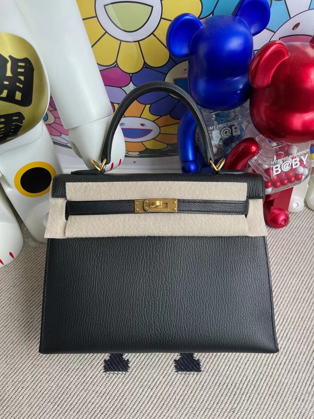 Hermès（爱马仕）Kelly 凯莉包 Chevre Ck89 黑色 内拼 i6 极致粉 拉丝金扣 25cm