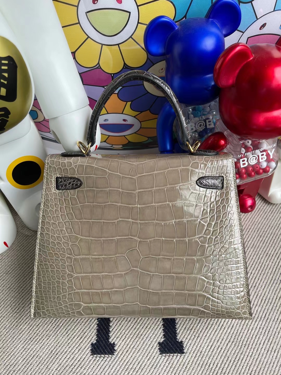 Hermès（爱马仕）Kelly 凯莉包 亮面美洲鳄 Ck81 斑鸠灰 拼 Ck88 石墨灰 金扣 马蹄印 shiny alligator 25cm