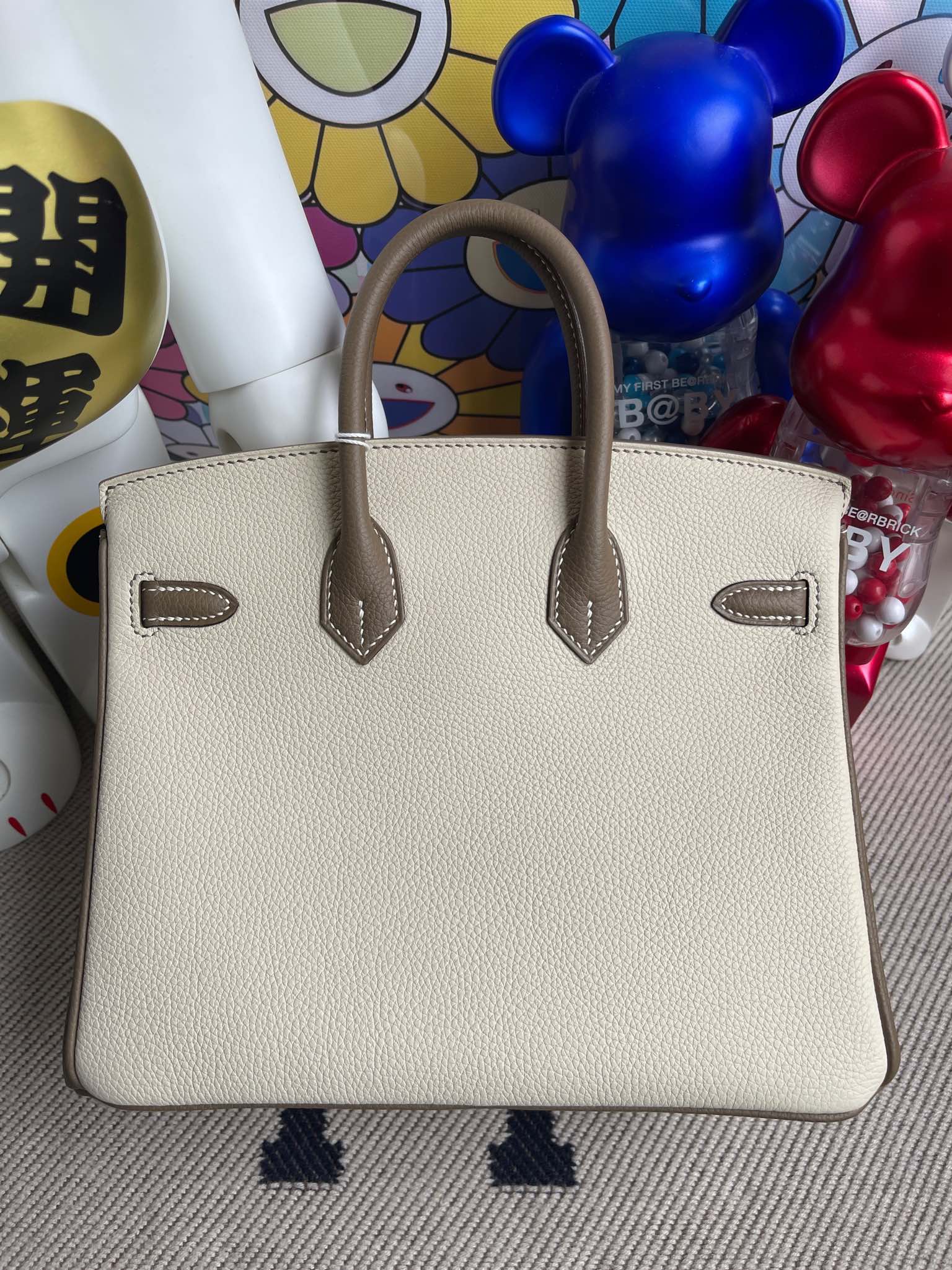 Hermès（爱马仕）Birkin 铂金包 原厂小牛皮 togo 奶昔白 拼 大象灰 银扣 马蹄印 25cm 顶级手缝