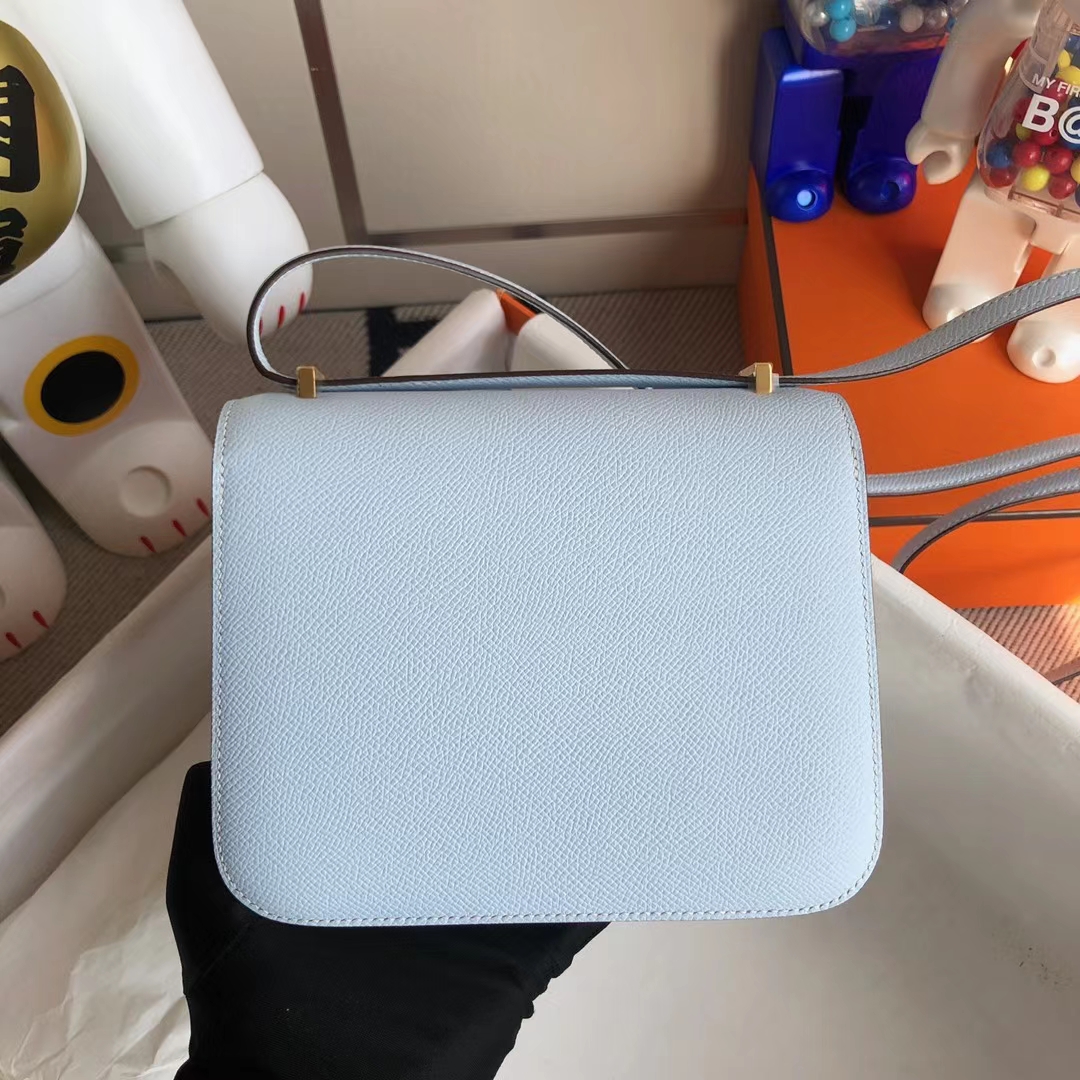 Hermès(爱马仕)Constance 康康 Epsom T0 雾蓝色 金扣 19cm 顶级工艺 全手工缝制-拉尔森鳄鱼皮具定制 - 爱马仕包包官网 Hermès(爱马仕)Constance 康康 Epsom T0 雾蓝色 金扣 19cm 顶级工艺 全手工缝制