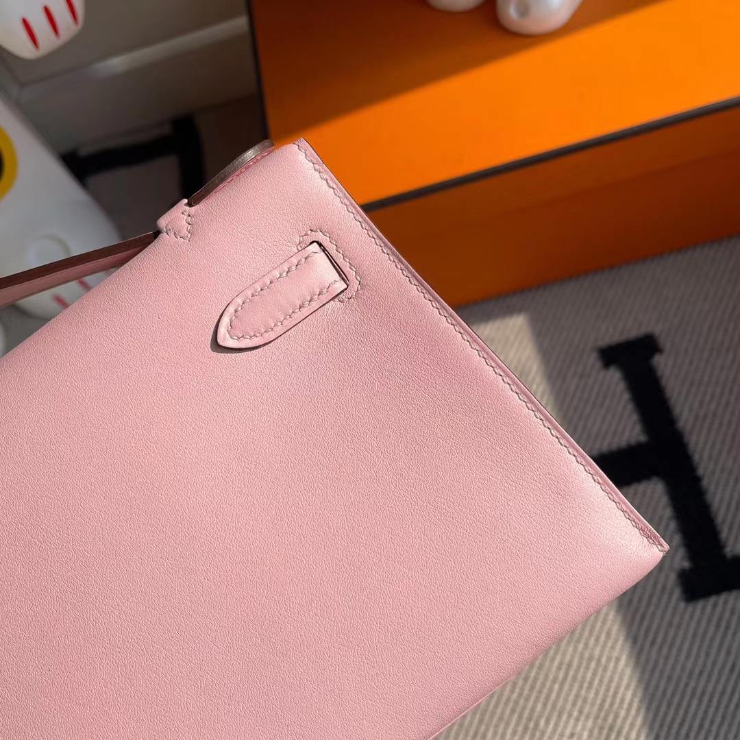 Hermès（爱马仕）MiniKelly Pochette Swift 进口平纹皮 3Q 水粉色 金扣 22cm