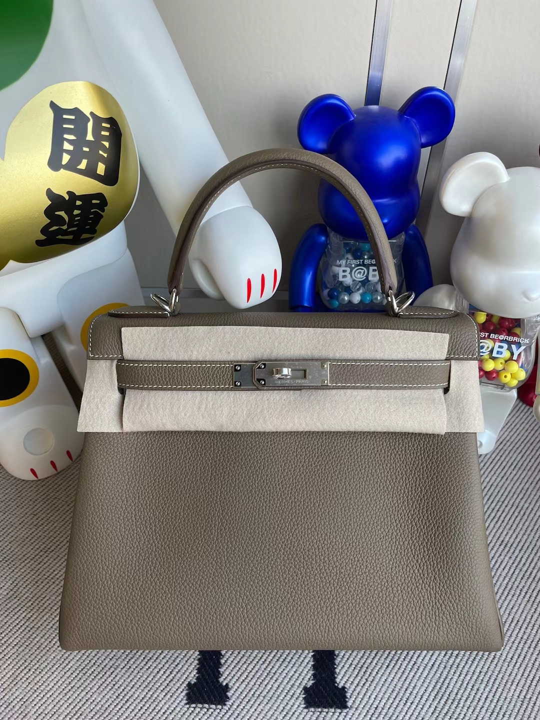 Hermès（爱马仕）Kelly 凯莉包 togo ck18 大象灰 银扣 28cm
