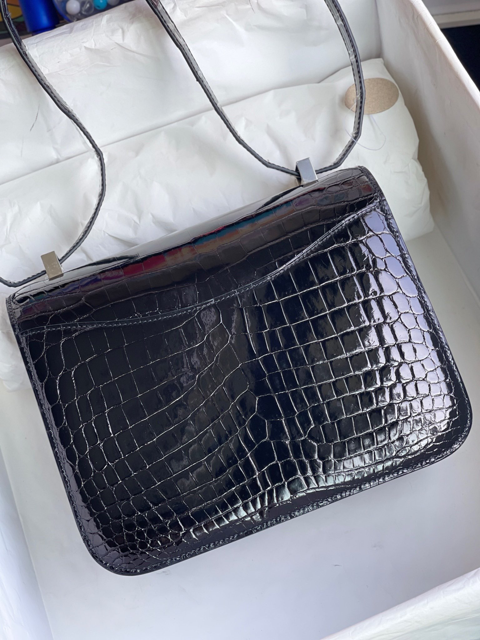 Hermès(爱马仕)Constance 康斯坦斯 Crocodile shiny 亮面鳄鱼 ck89 黑色 Noir 银扣 24cm 顶级手缝-拉尔森鳄鱼皮具定制 - 爱马仕包包官网 Hermès(爱马仕)Constance 康斯坦斯 Crocodile shiny 亮面鳄鱼 ck89 黑色 Noir 银扣 24cm 顶级手缝