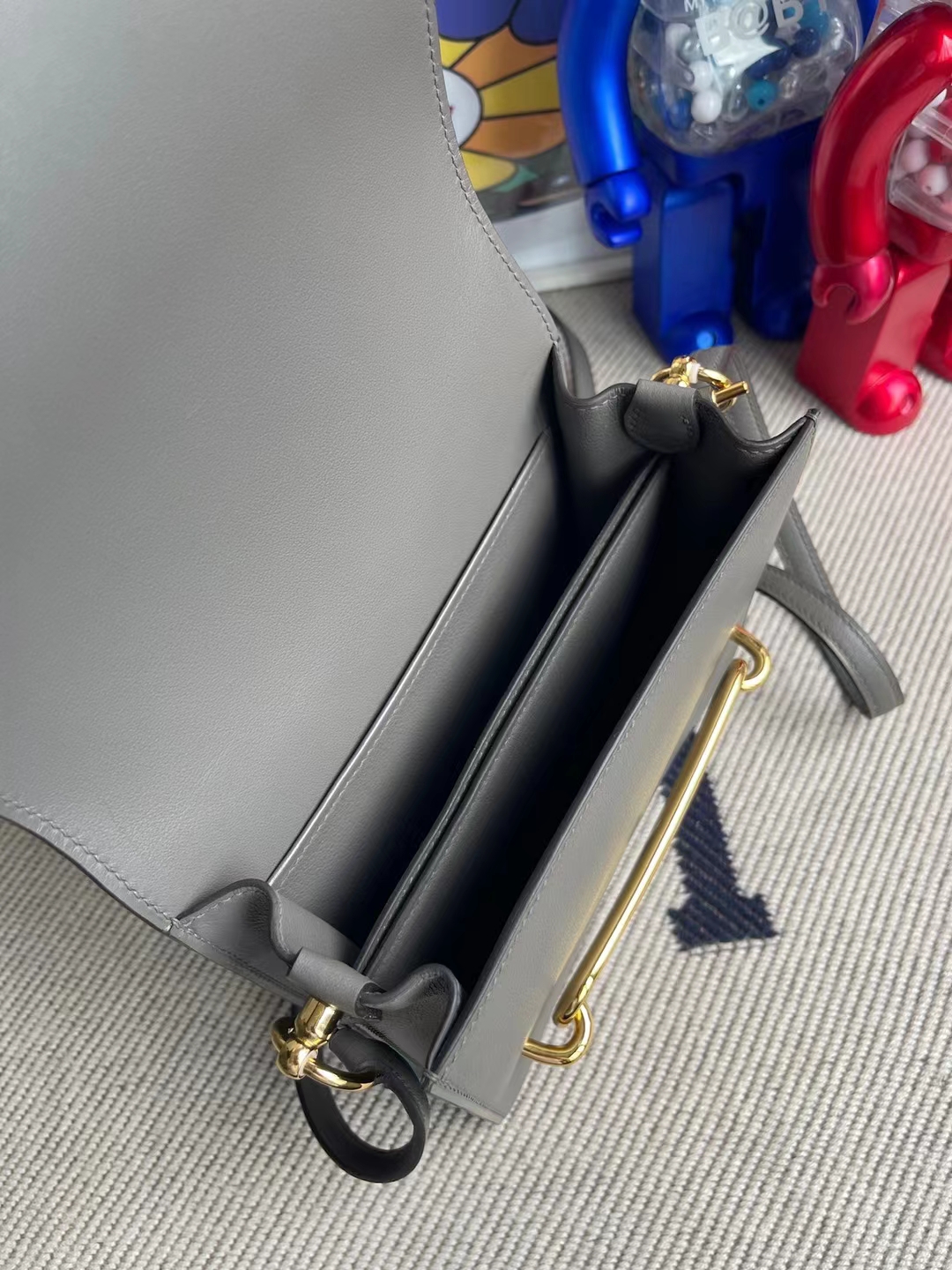 Hermès（爱马仕）Roulis 猪鼻子 Swift M8 沥青灰 金扣 19cm