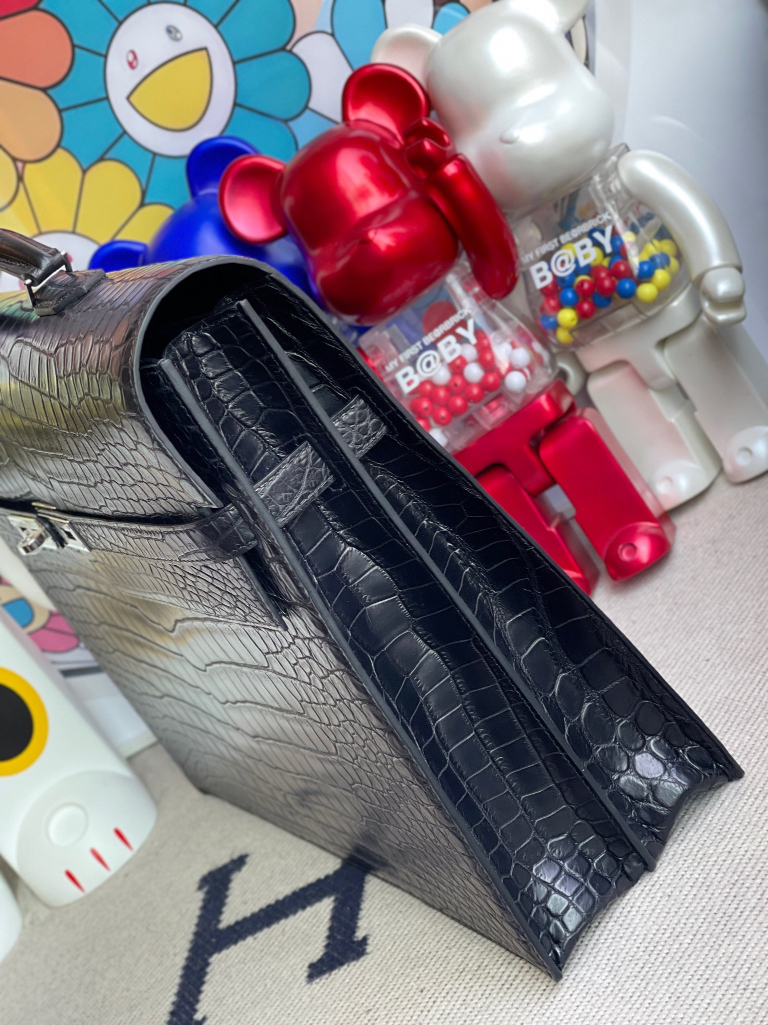Hermès(爱马仕)Kelly depeche porosus matt 雾面鳄鱼 ck89 黑色 Noir 银扣 38cm 顶级手缝-拉尔森鳄鱼皮具定制 - 爱马仕包包官网 Hermès(爱马仕)Kelly depeche porosus matt 雾面鳄鱼 ck89 黑色 Noir 银扣 38cm 顶级手缝