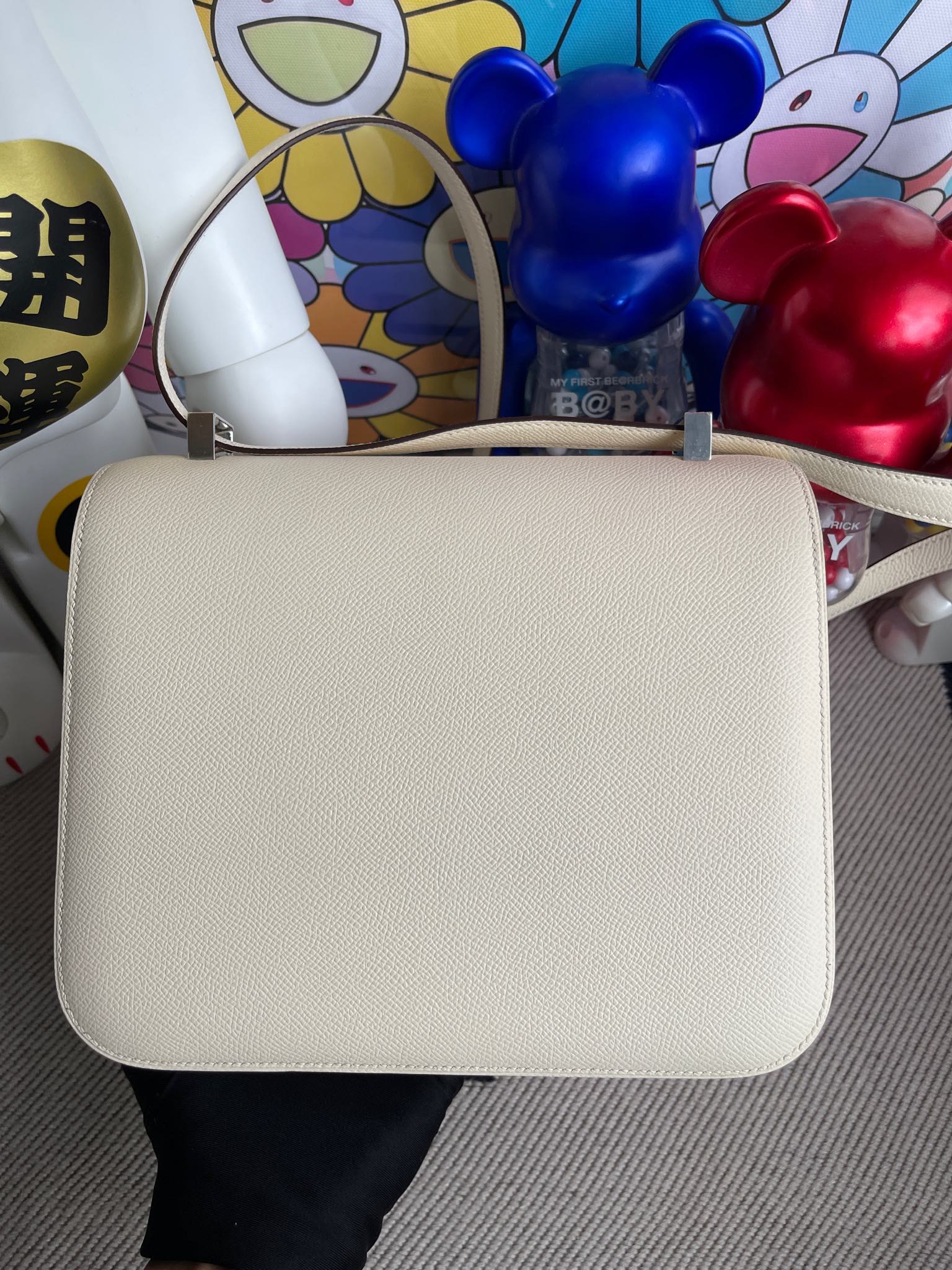 Hermès（爱马仕）Constance 空姐包 epsom 奶白色 鳄鱼蜥蜴扣 24cm 顶级手缝
