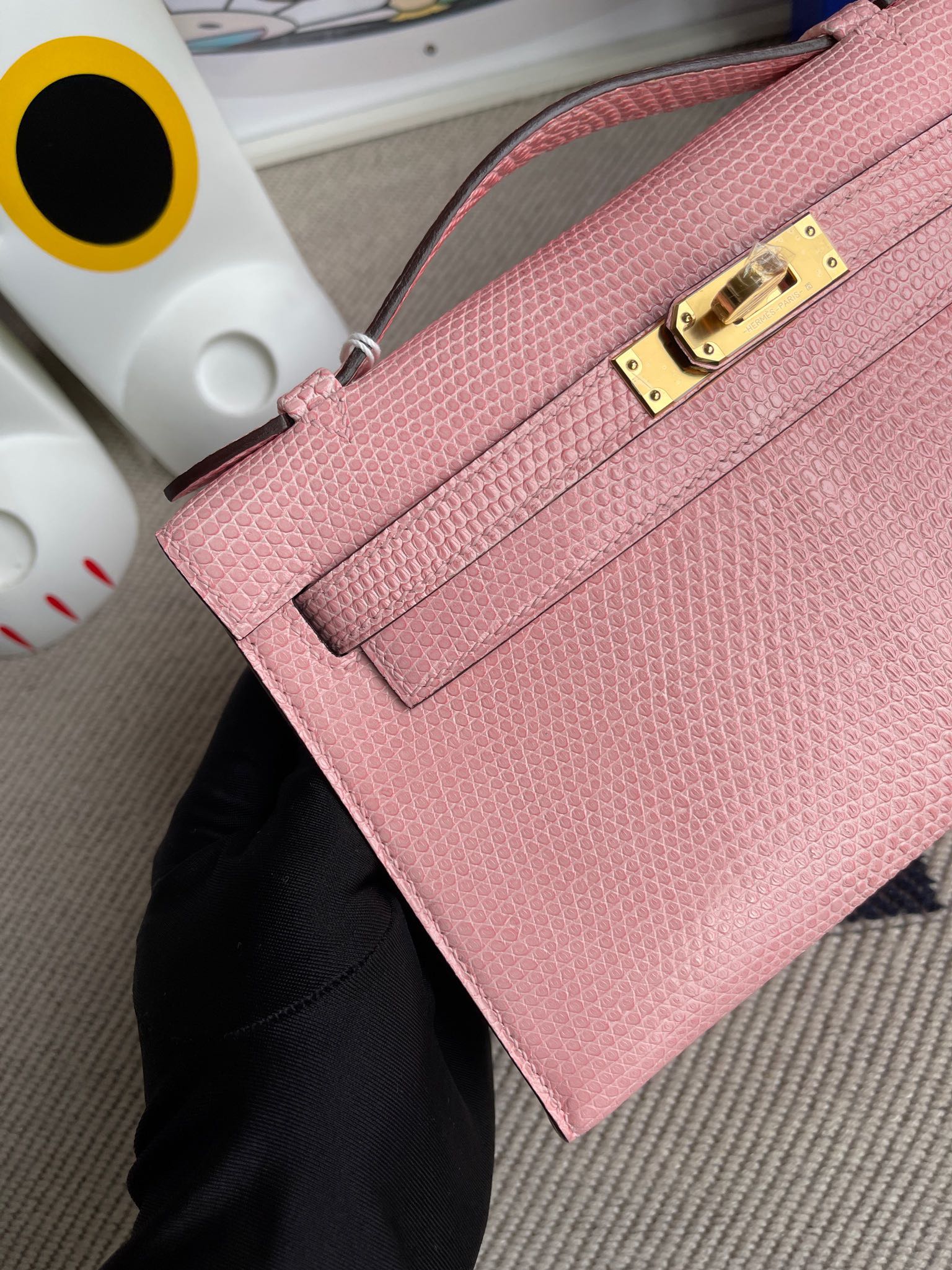 Hermès（爱马仕）Mini kelly pochette Lizard 进口亮面蜥蜴 3Q粉 金扣 22cm 顶级手缝