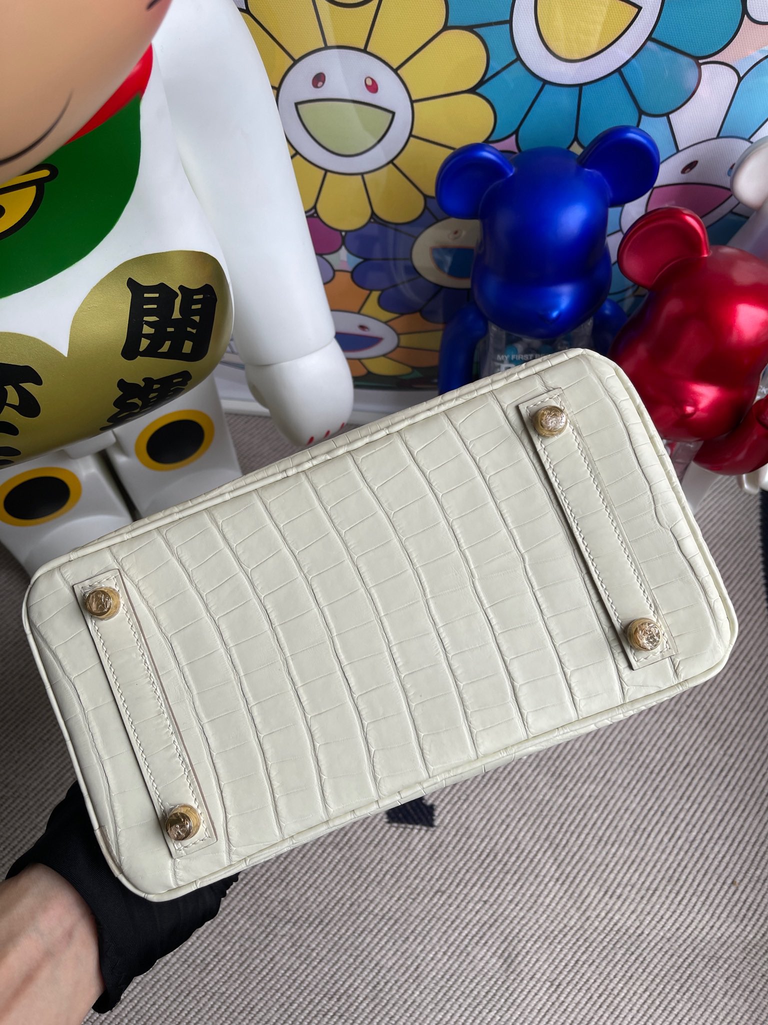 Hermès(爱马仕)Birkin 铂金包 Alligator matt 雾面鳄鱼 8L 奶油白 beton 金扣 25cm 顶级手缝-拉尔森鳄鱼皮具定制 - 爱马仕包包官网 Hermès(爱马仕)Birkin 铂金包 Alligator matt 雾面鳄鱼 8L 奶油白 beton 金扣 25cm 顶级手缝