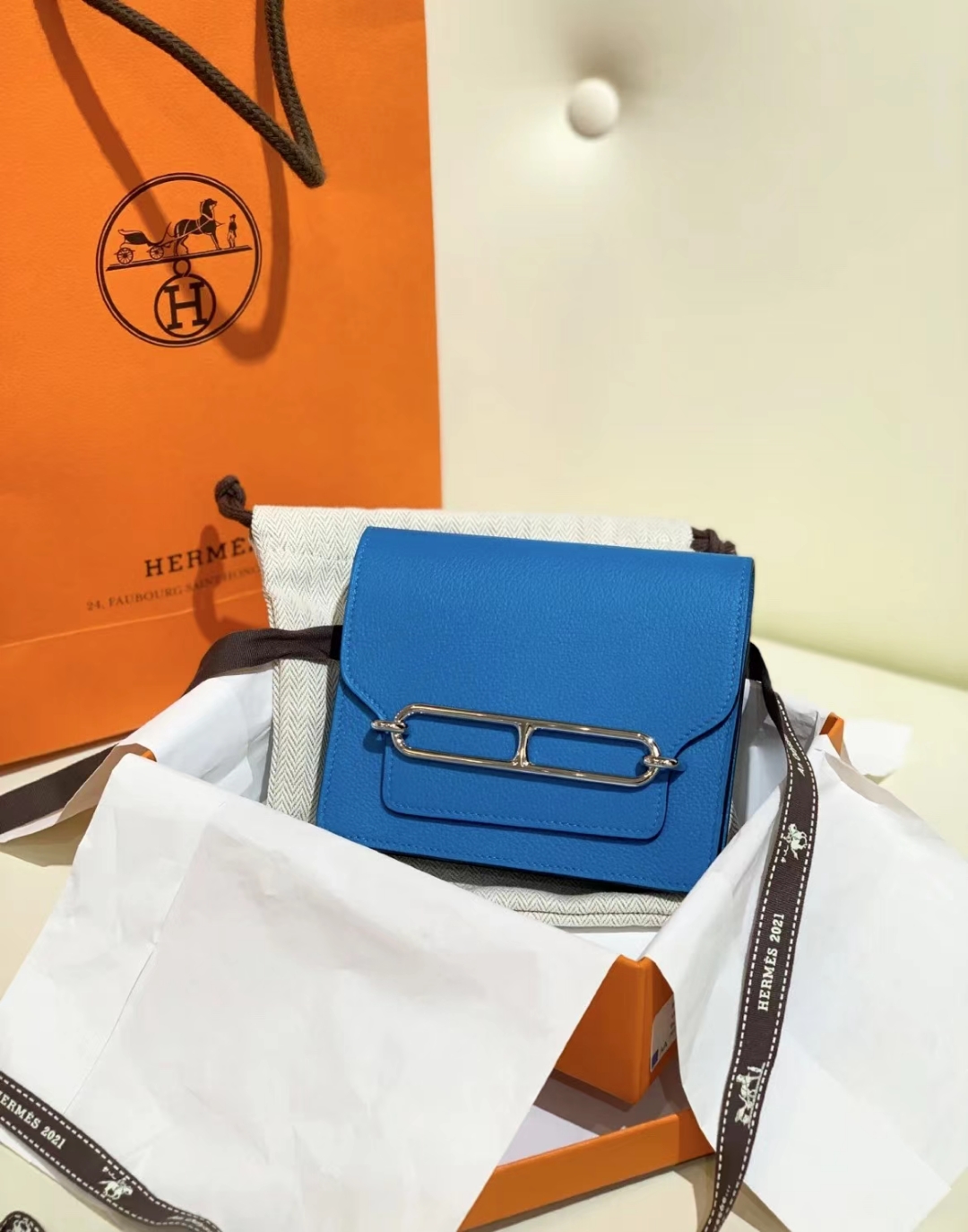 Hermès（爱马仕）新品 Roulis Slim Evercolor T7 水妖蓝 拼 0D 墨西哥粉 迷你 猪鼻子 银扣 12.5cm