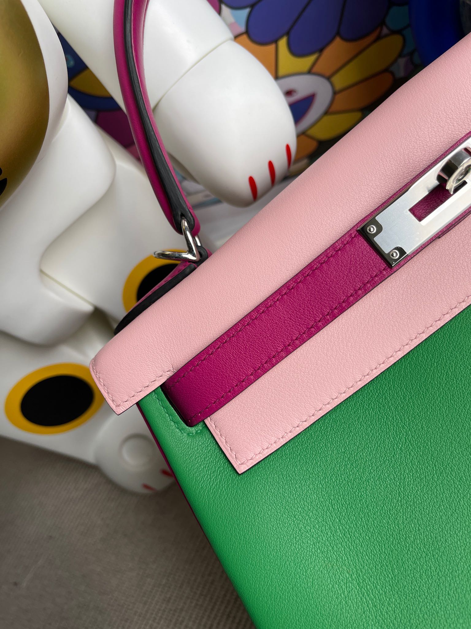 Hermès（爱马仕）Kelly 凯莉包 Swift 竹子绿 拼 3Q粉 拼 玫瑰紫 银扣 马蹄印 28cm 顶级手缝